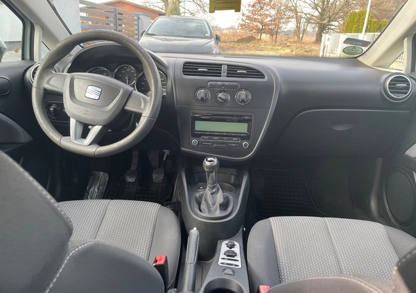 Seat Leon cena 16500 przebieg: 203000, rok produkcji 2010 z Tłuszcz małe 22